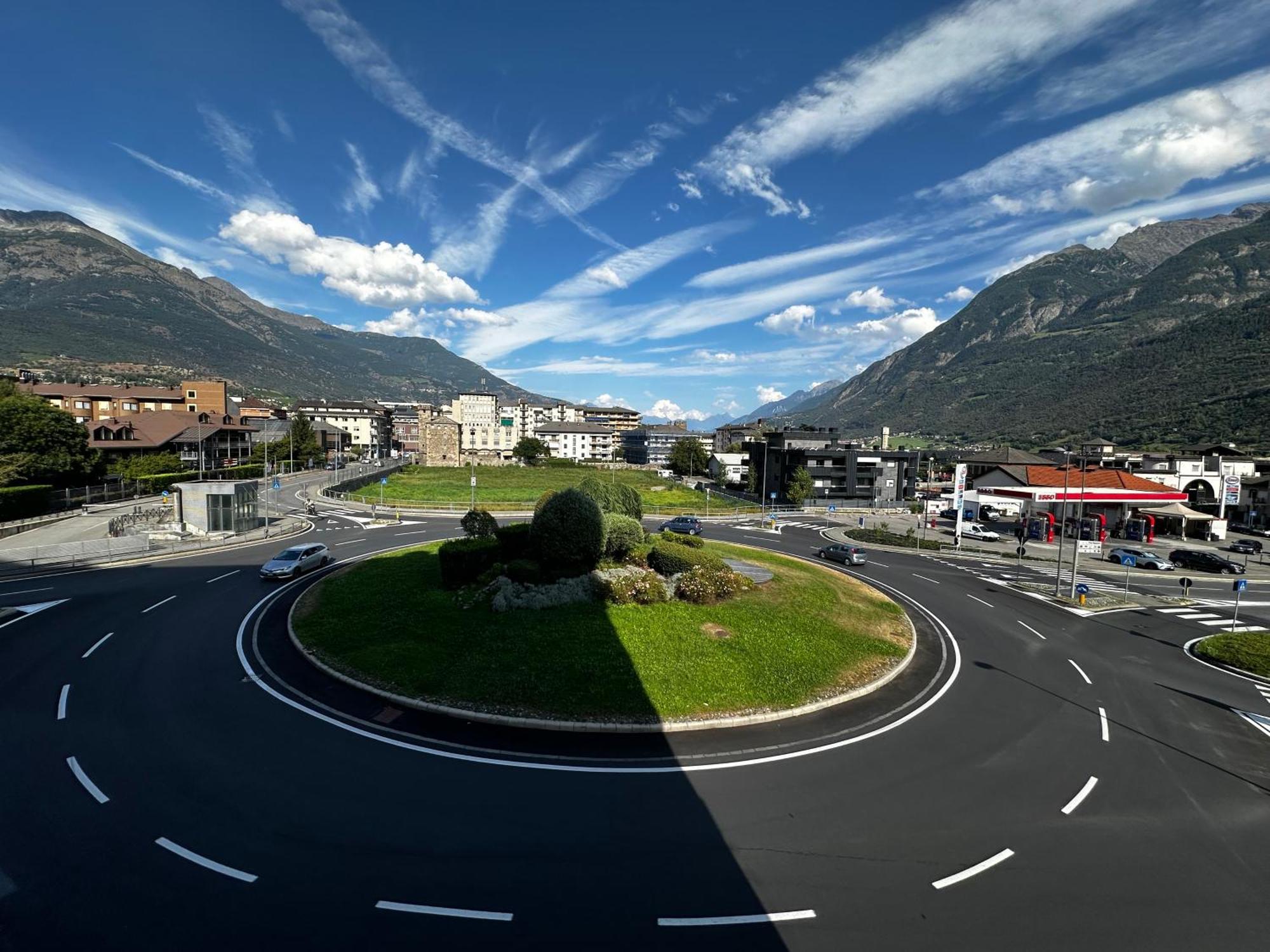 Aosta Center Holidays Apartments Exterior foto